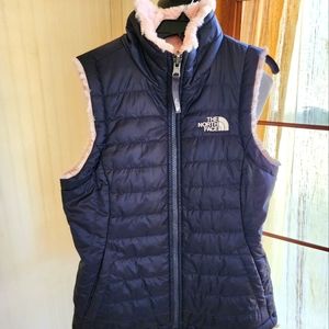 NWOT!!! THE NORTH FACE REVERSIBLE MOSSBUD SWIRL VEST GIRLS 7/8